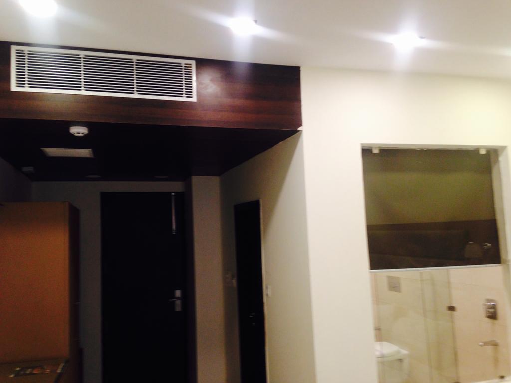 Hotel PK Residency Noida Exterior foto